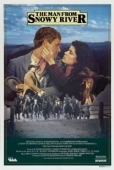 Постер Мужчина с заснеженной реки (1982)