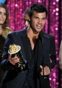 Постер Церемония вручения премии MTV (2012 MTV Movie Awards)